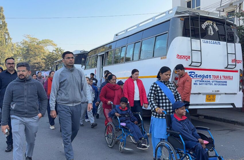  वॉक फॉर डिस्एबिलिटी’’ में 300 बौद्धिक दिव्यांगजन संग डीएम, सीडीओ ने किया प्रेरित।