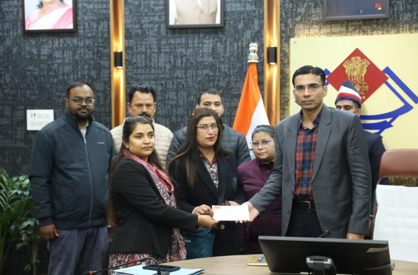  बैंक ऑफ बड़ौदा की मनमानी; पर जिला प्रशासन का डंडा; बुजुर्ग विधवा कमलेश व असहाय पुत्री को मिला न्याय।