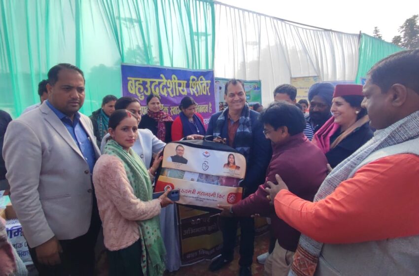  प्रशासन गांव की ओरः न्याय पंचायत छिद्दरवाला में जिला प्रशासन ने सुनी ग्रामीणों की समस्या।