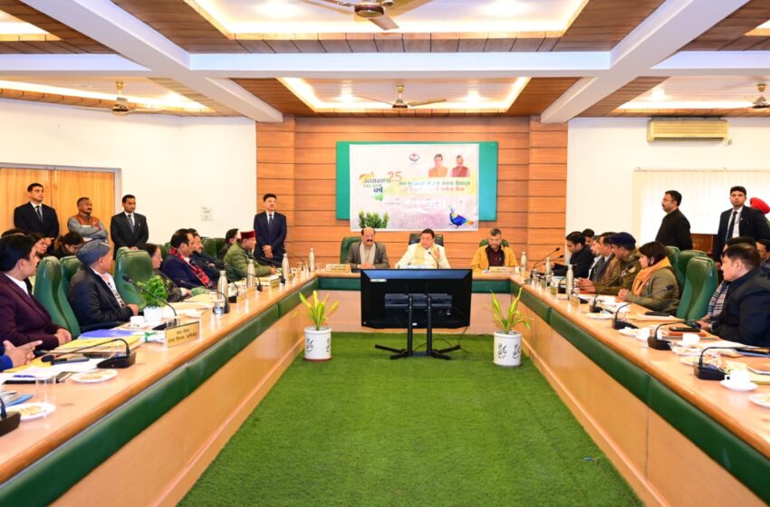  मुख्यमंत्री श्री पुष्कर सिंह धामी ने की देहरादून जनपद के विकास कार्यों की समीक्षा।