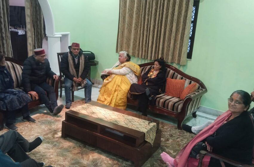  उत्तराखण्ड राज्य आंदोलनकारी मंच ने वरिष्ठ राज्य राज्य आंदोलनकारी आशा बहुगुणा ने चिन्तन बैठक की।