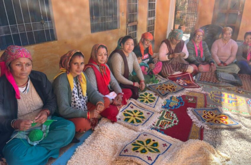  महिलाओं को स्थानीय उत्पादों से आत्मनिर्भर बनाएगी लूम्स ऑफ नीति-माणा ।