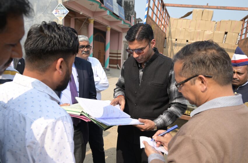  डीएम सविन बंसल की जिला देहरादून के आंगनवाड़ी केंद्रों को सामग्री आपूर्तिकर्ता गोदाम पर औचक निरीक्षण।