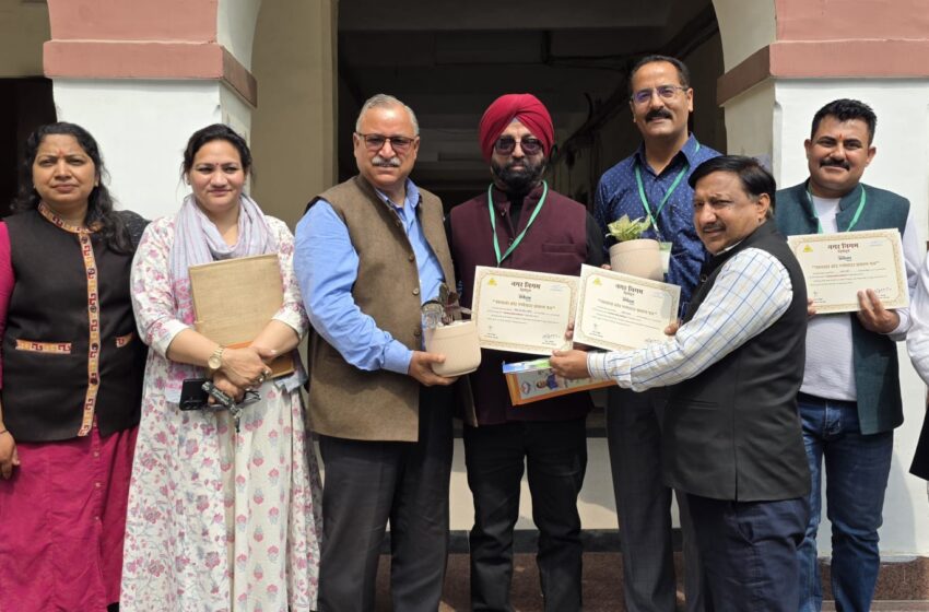  स्वच्छ सर्वेक्षण 2025–26: नगर निगम देहरादून ने 7 स्वच्छता ब्रांड एंबेसडर किए सम्मानित।