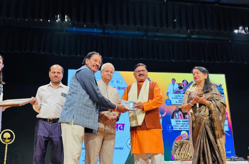  दूसरे दिन भी लेखक गांव में राग, भजन और वादन की सुरलहरियों से गूंजा ‘विरासत कला उत्सव’।