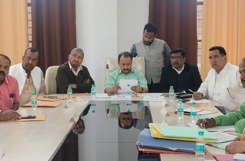  उत्तराखण्ड अन्य पिछडा वर्ग आयोग के मा० अध्यक्ष संजय नेगी की अध्यक्षता में शिकायती प्रकरणों पर सुनवाई की गई। 