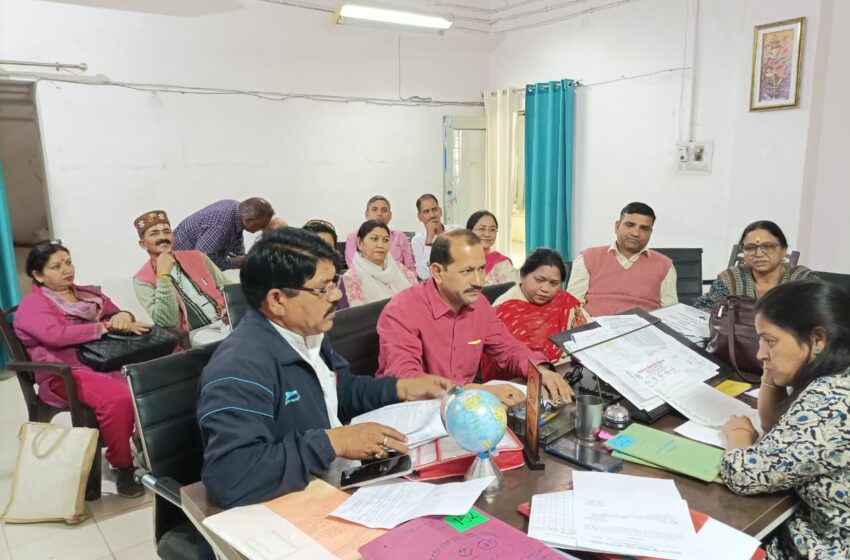  उत्तराखंड राज्य प्राथमिक शिक्षक संघ रायपुर शाखा के अध्यक्ष अरविन्द सिंह सोलंकी के नेतृत्व में कार्यकारिणी ने उप शिक्षा अधिकारी हेमलता गौड़ उनियाल से मुलाकात की।