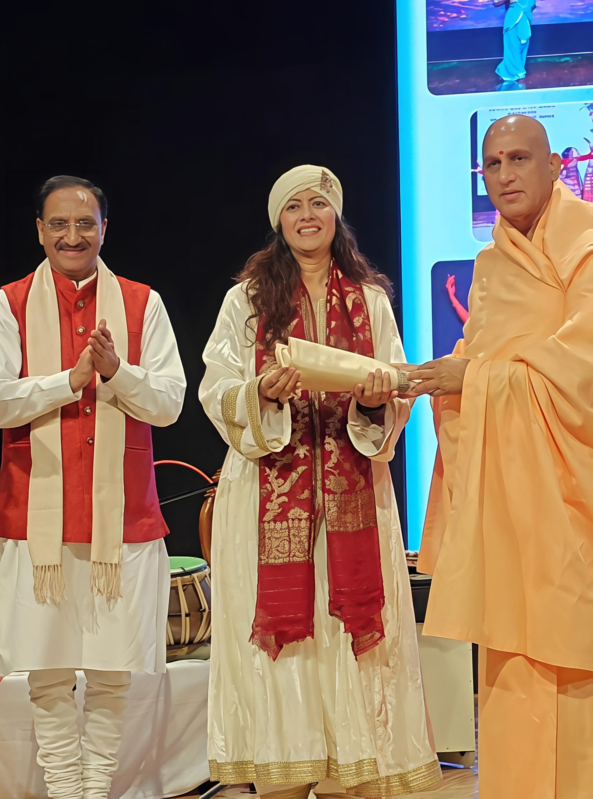  विरासत कला उत्सव–2026 के समापन दिवस पर लेखक गांव, थानो में एक भव्य सांस्कृतिक संध्या के साथ आयोजन संपन्न हुआ।