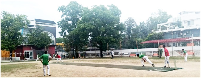  द हैरिटेज स्कूल के तत्वावधान में 15वीं रोहिताश सिंह मेमोरियल इंटर सदन सुपर आठ क्रिकेट टूर्नामेंट 2026 का आज तीसरा दिन।