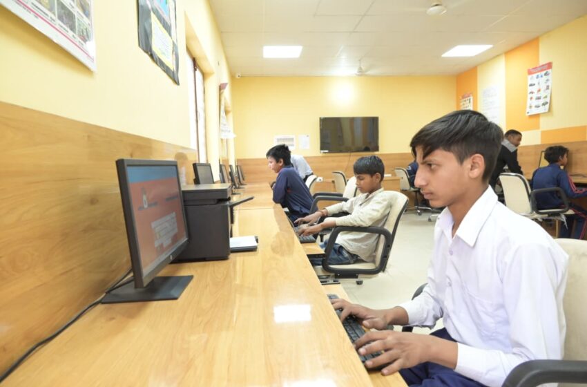  मा0 मुख्यमंत्री के मार्गदर्शन, जिला प्रशासन के सतत प्रयास से शिक्षा की मुख्यधारा में लौटते वंचित बच्चे।