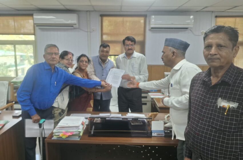  संयुक्त नागरिक संगठन ने मुख्यमंत्री तथा मुख्यसचिव को जिलाधिकारी देहरादून सविन बंसल को अन्यत्र स्थानांतरित न किए जाने को लेकर ज्ञापन सौंपा ज्ञापन।