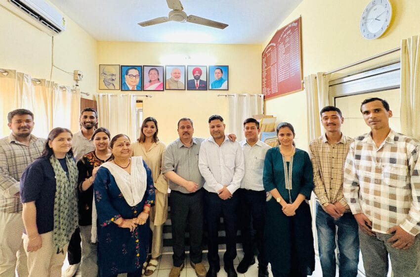  स्थानांतरण पर सहायक निदेशक बद्री चंद नेगी को दी स्नेहिल विदाई।