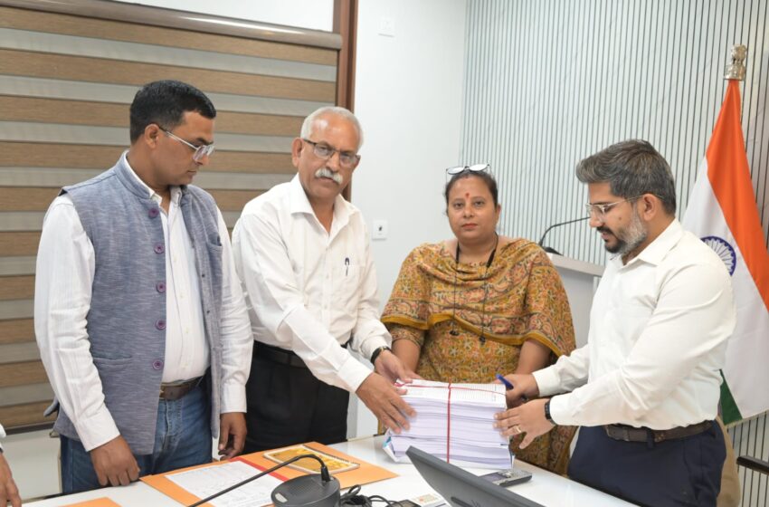  मुख्य विकास अधिकारी/उप जिला निर्वाचन अधिकारी अभिनव शाह की अध्यक्षता में मान्यता प्राप्त राजनीतिक दलों के प्रतिनिधियों के साथ एक महत्वपूर्ण बैठक आयोजित की गई।