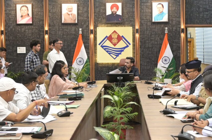  जिलाधिकारी डॉ. आशीष चौहान ने कहा कि हर सोमवार होगा ‘समाधान दिवस’, जनता की हर शिकायत की होगी ऑनलाइन ट्रैकिंग।