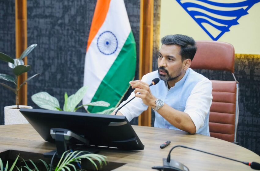  जिलाधिकारी डॉ0 आशीष चौहान ने कहा कि मानसून से पहले जलभराव वाले संवेदनशील स्थलों पर समस्या का करें त्वरित समाधान।