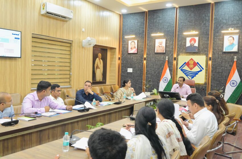  अपर मुख्य निर्वाचन अधिकारी ने जनपद देहरादून में एसआईआर कार्यों की विधानसभावार समीक्षा की।