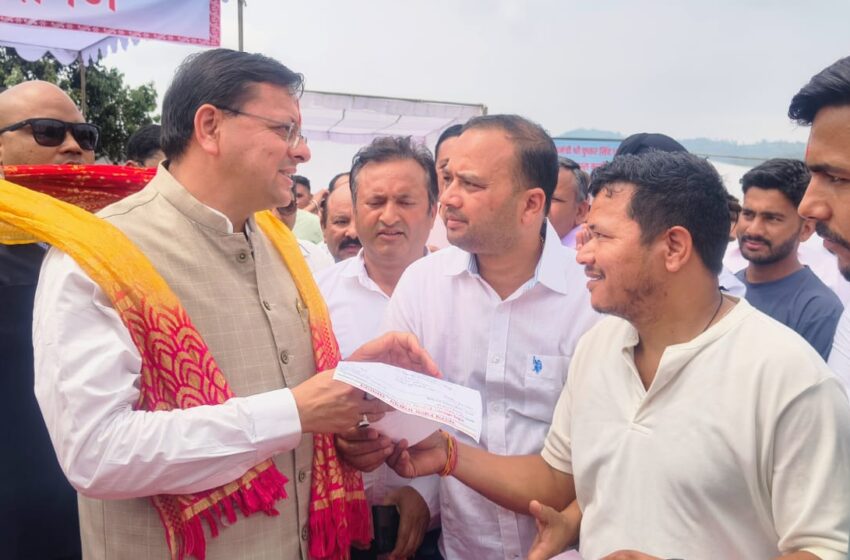  उत्तराखंड राज्य प्राथमिक शिक्षक संघ जनपद चम्पावत के शिक्षकों के प्रतिनिधि मण्डल ने मुख्यमंत्री पुष्कर सिंह धामी से शिष्टाचार भेंट की।
