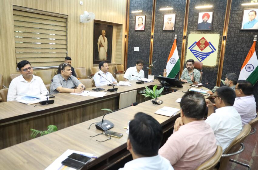  जिलाधिकारी डॉ0 आशीष चौहान ने कहा कि रिस्पना नदी का पुनर्जीवन केवल सरकारी अभियान नहीं, बल्कि जनसहभागिता से जुड़ा एक व्यापक पर्यावरणीय मिशन।