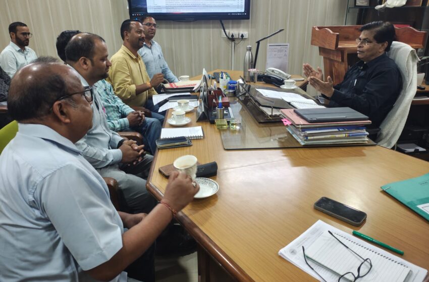  उत्तराखण्ड जल संस्थान डिप्लोमा इंजीनियर्स संघ द्वारा  बैठक आयोजित की गई।