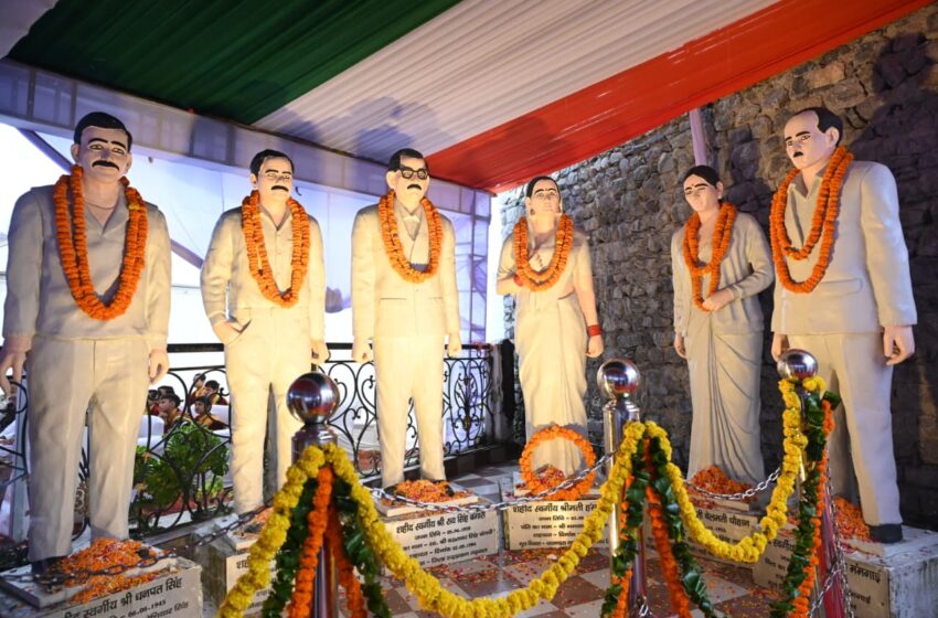 मुख्यमंत्री श्री पुष्कर सिंह धामी ने मसूरी में उत्तराखंड राज्य आंदोलन के दौरान शहीद राज्य आंदोलनकारियों की स्मृति में आयोजित श्रद्धांजलि कार्यक्रम को वर्चुअल माध्यम से संबोधित किया।