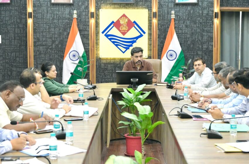  नदियों में कूड़ा डालने वालों पर होगी एफआईआर।