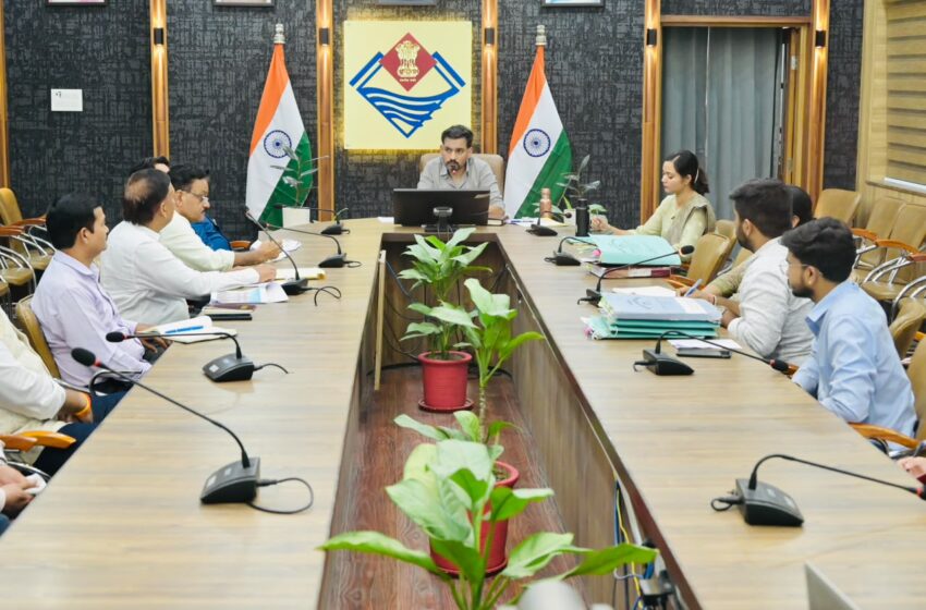  ग्रीन बिल्डिंग की धीमी प्रगति पर डीएम सख्त, कार्यदायी संस्था को फटकार।