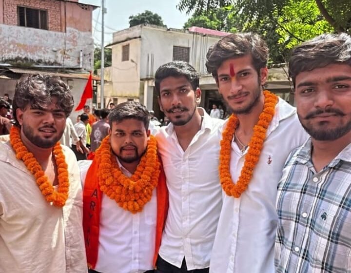  डीएवी पीजी कॉलेज में आर्यन छात्र संगठन का शक्ति प्रदर्शन, दो नए चेहरों की एंट्री।