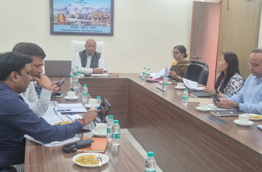  तय समय में सड़कें गड्ढामुक्त न होने पर गढ़वाल आयुक्त सख्त।