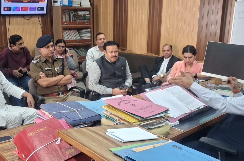  जनसुरक्षा एवं यातायात व्यवस्था को लेकर जिला प्रशासन सख्त।